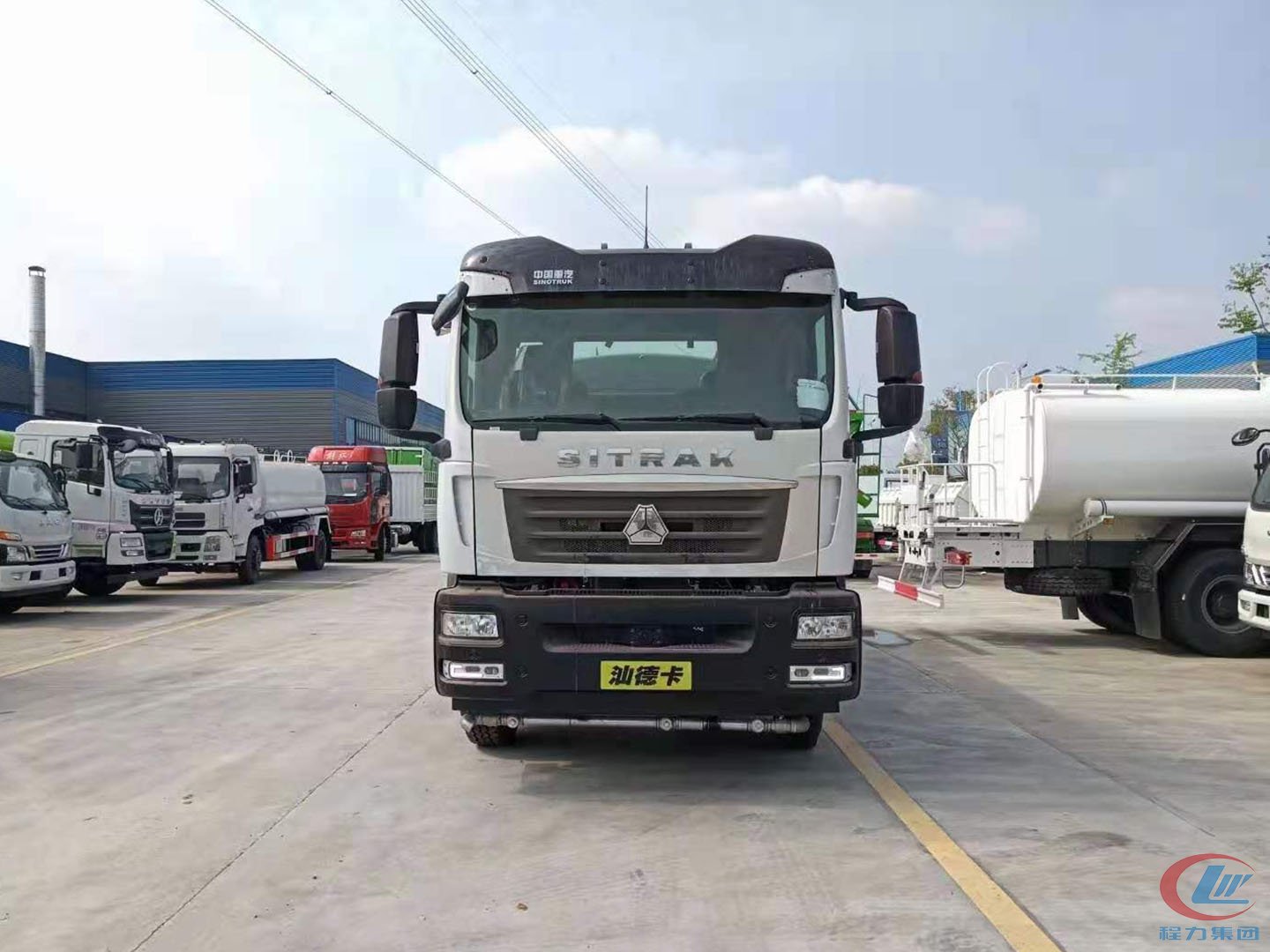 博亿堂官网牌国六重汽汕德卡单桥洒水车