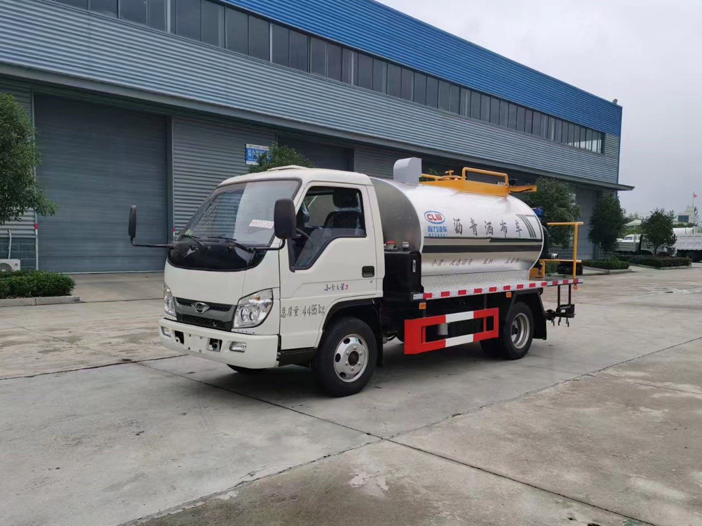 博亿堂官网集团国六福田小卡3沥青洒布车