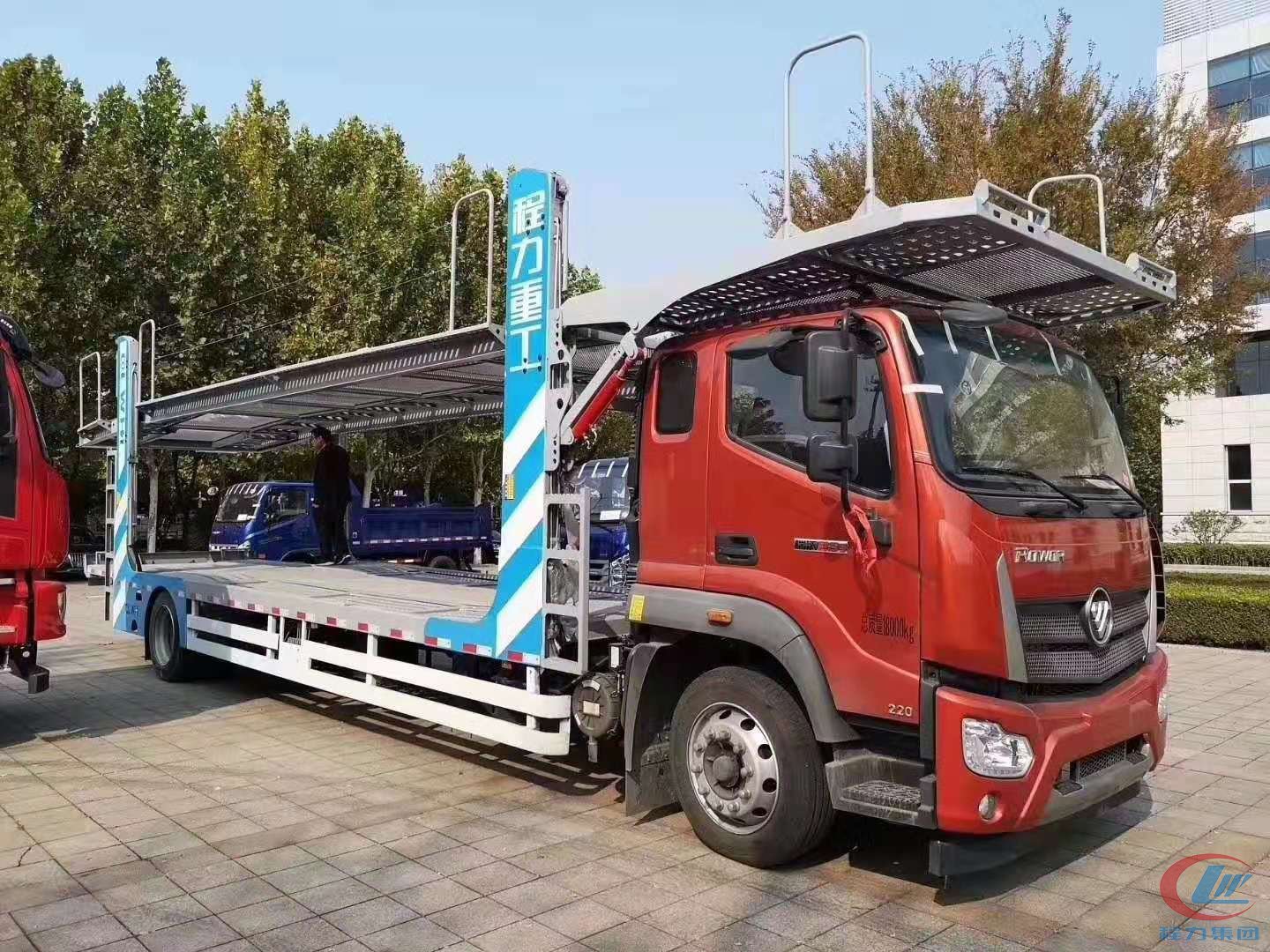 博亿堂官网重工福田瑞沃ES5五位轿运车