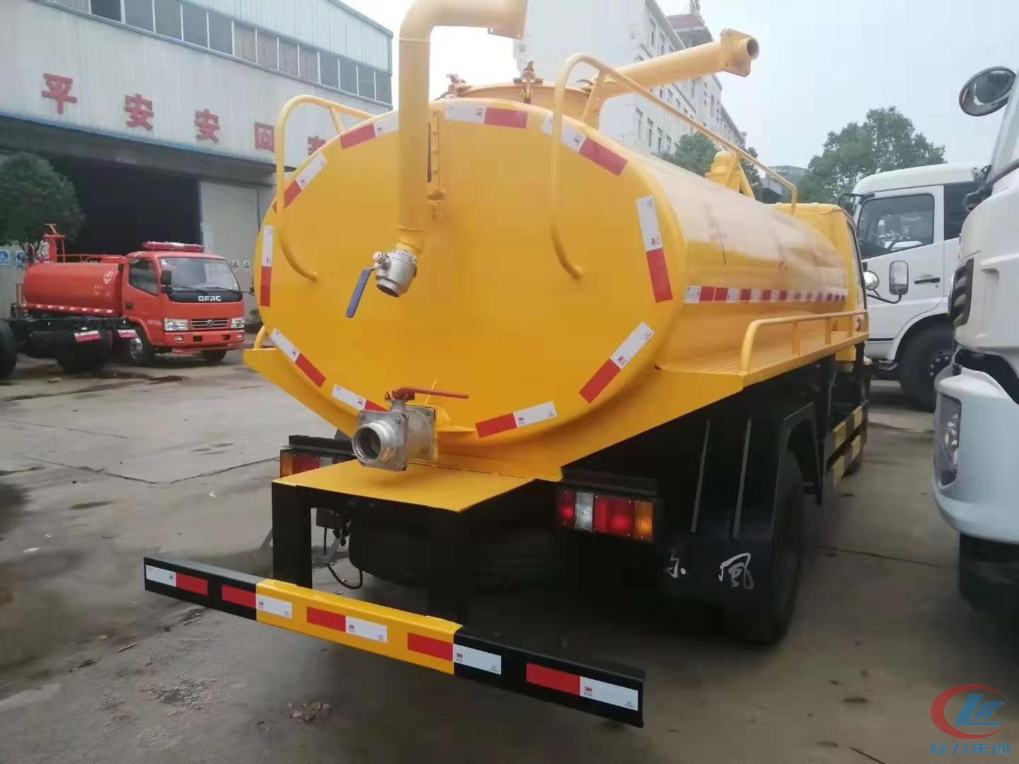 博亿堂官网威江铃顺达吸粪车