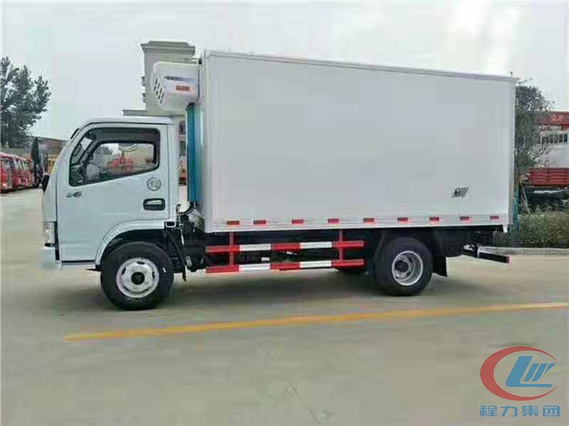 博亿堂官网威牌东风小多利卡冷藏车