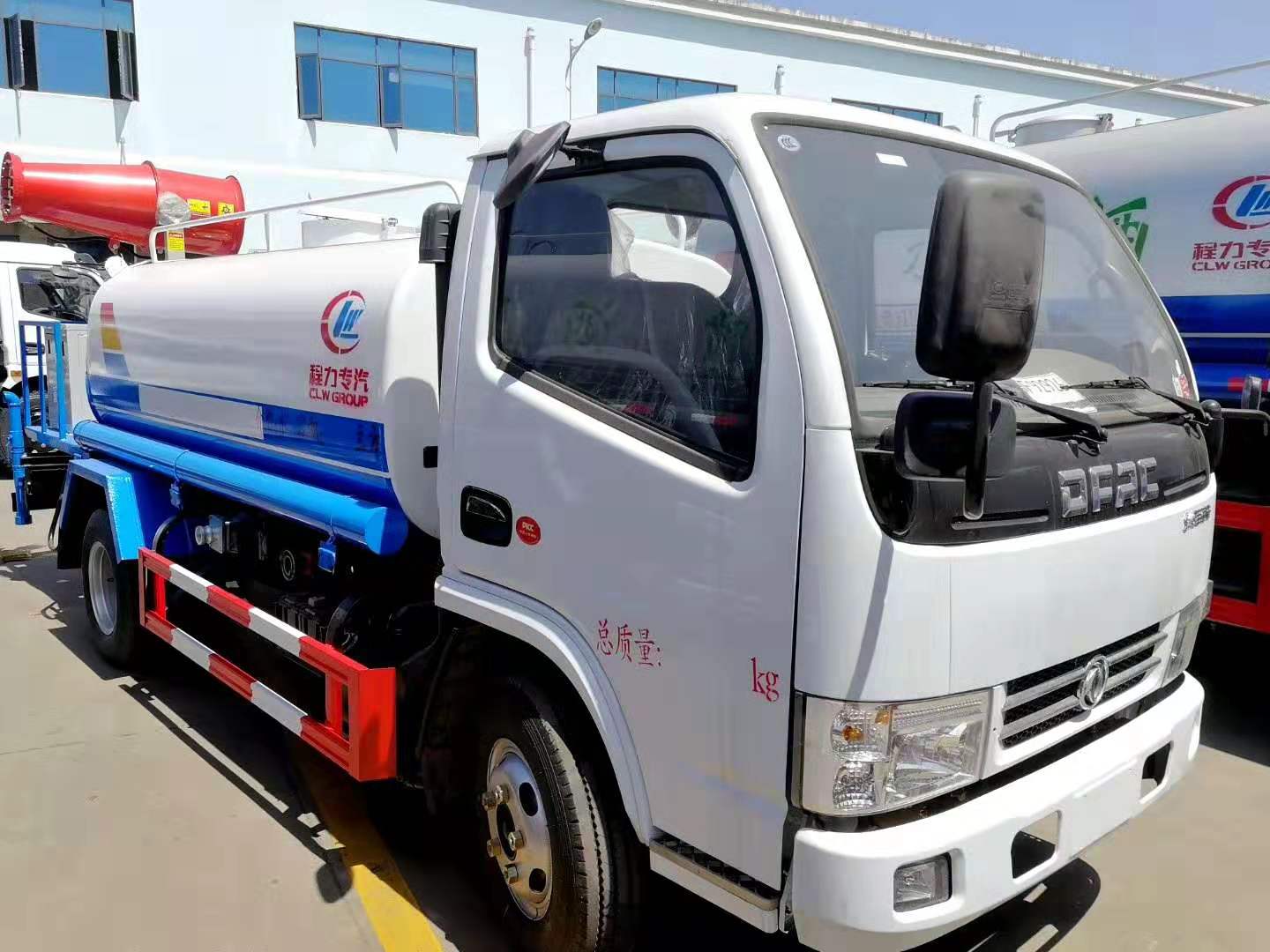 博亿堂官网威牌东风5方雾炮洒水车