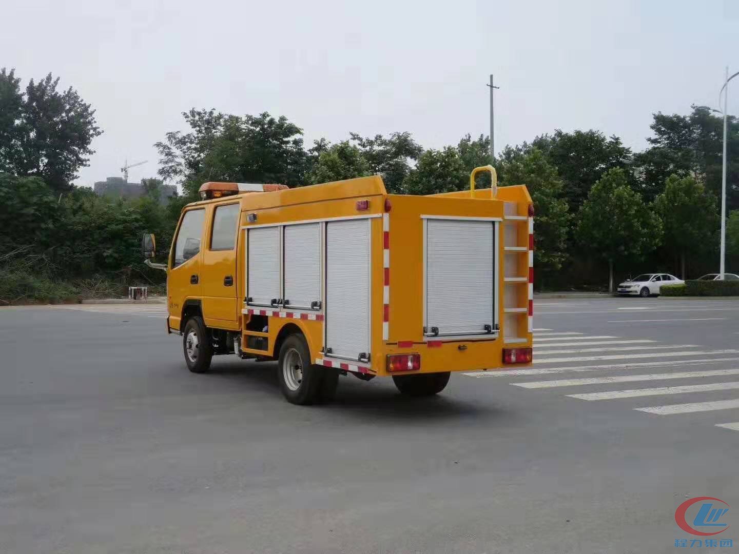 凯马双排抢险车，凯马救险车