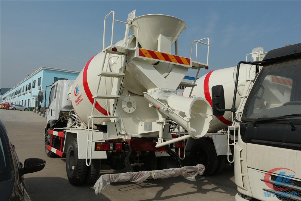 博亿堂官网王牌搅拌车背面图