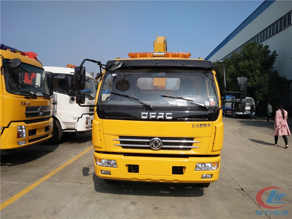 博亿堂官网东风凯普特平板带吊清障车正面图