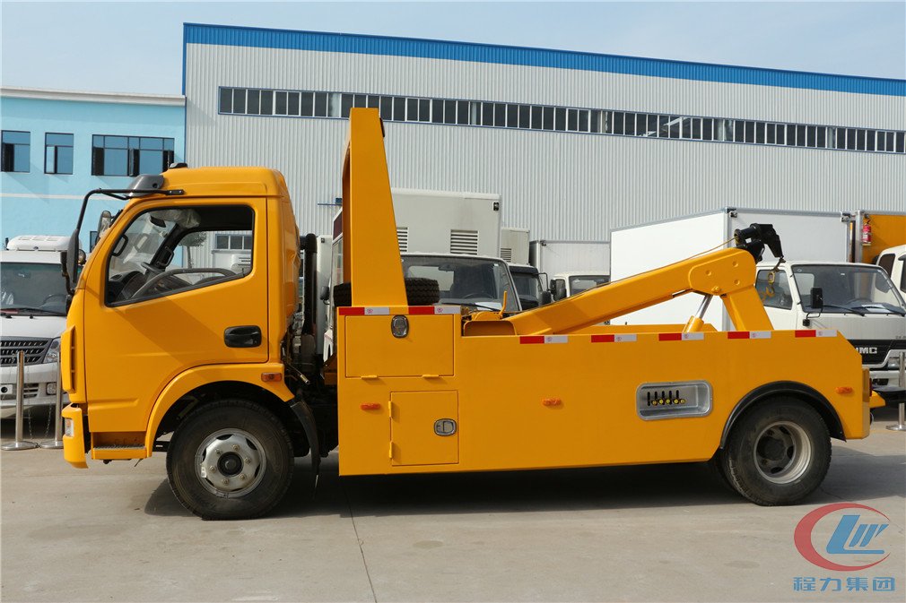 博亿堂官网东风大多利卡一拖一清障车侧面图