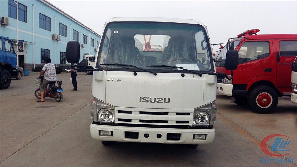 湖北博亿堂官网五十铃一拖一清障车正面图