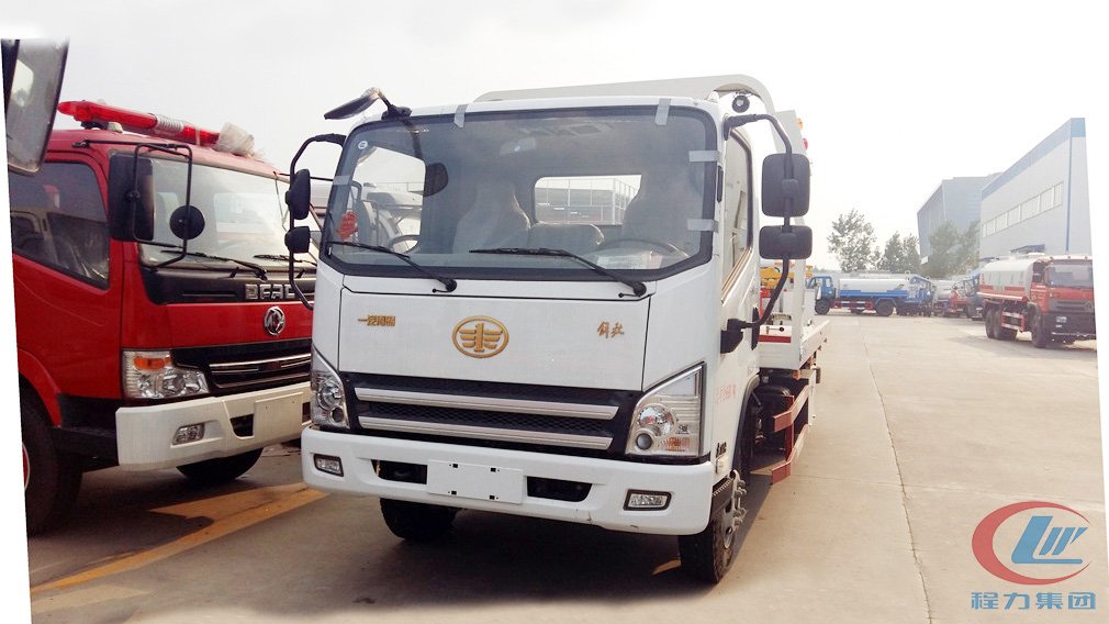 博亿堂官网集团解放一拖二清障车正面图