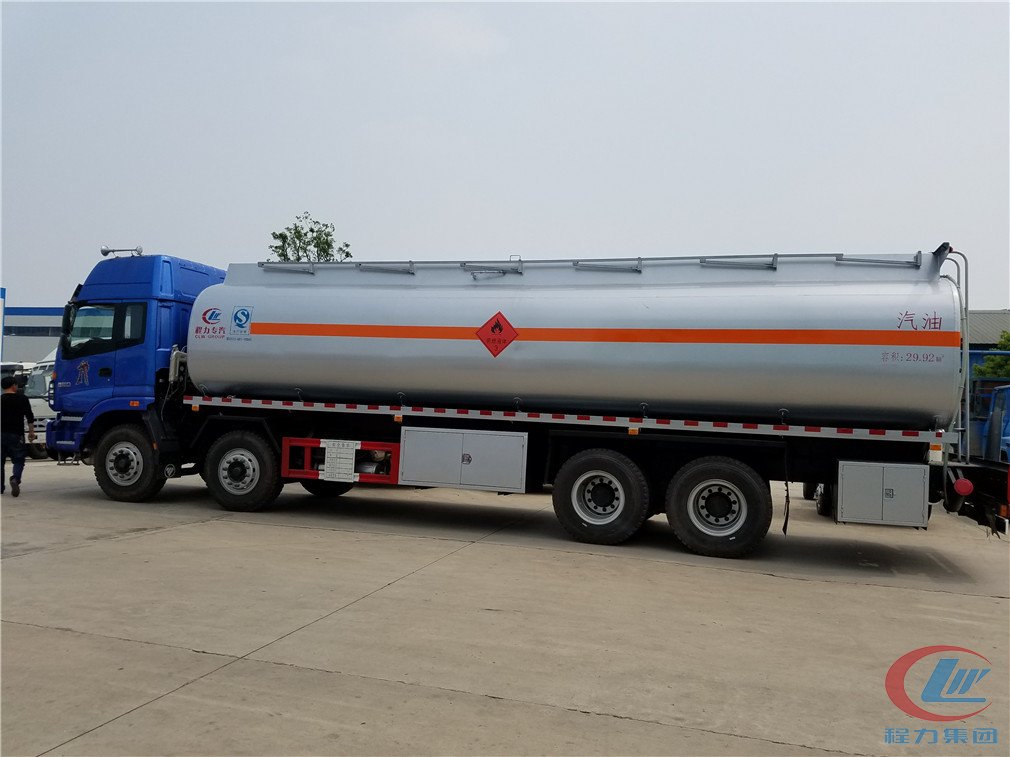 博亿堂官网福田欧曼前四后八(25方)运油车侧面图