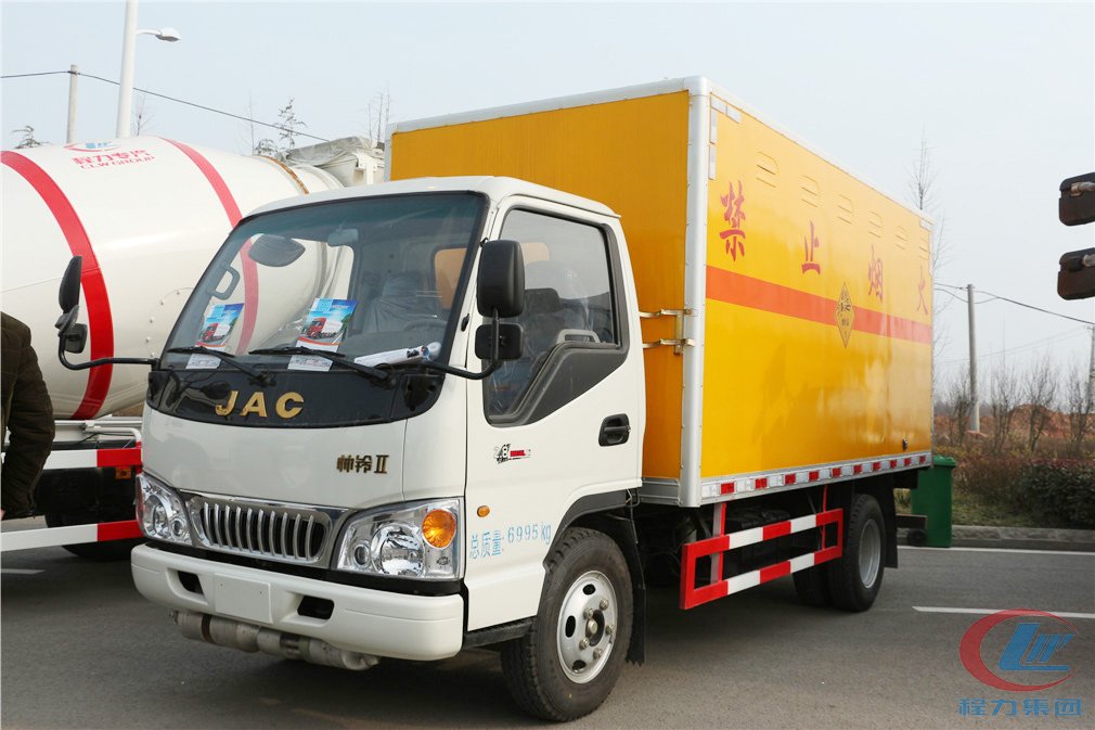 博亿堂官网江淮帅铃爆破器材运输车侧面图