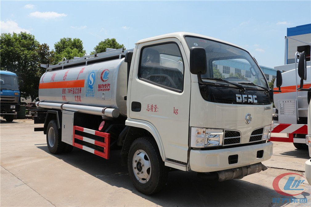 博亿堂官网东风小多利卡(5方)加油车高清车