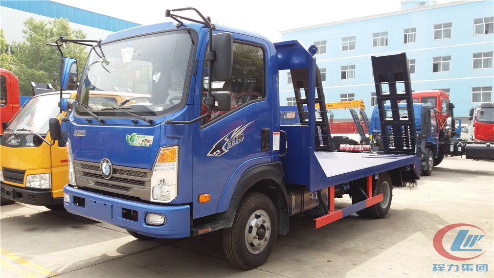 博亿堂官网重汽王牌平板运输车侧面图