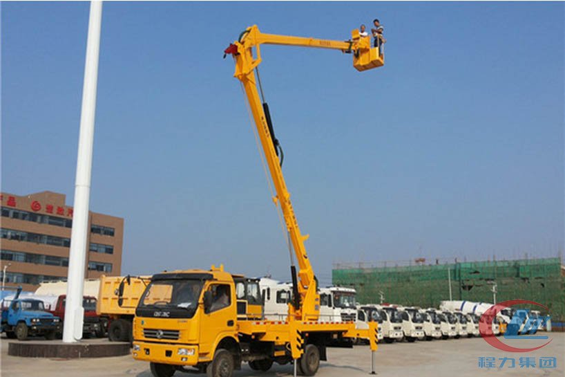 湖北博亿堂官网东风18米高空作业车侧面图
