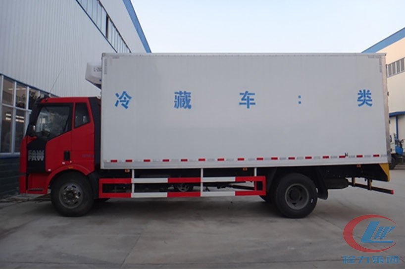 博亿堂官网解放冷藏车解放J6--6.8米冷藏车侧面图