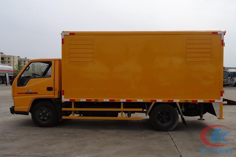 博亿堂官网集团江铃小型应急发电车侧面图