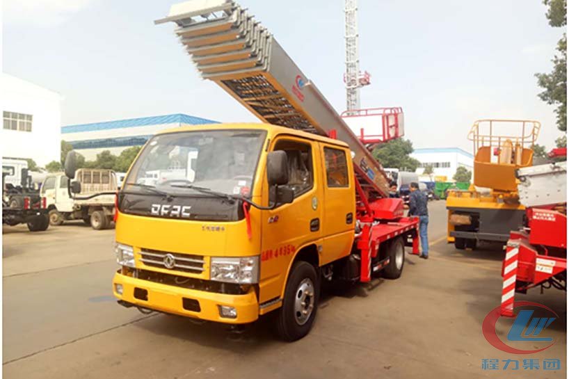 博亿堂官网集团东风小多利卡28米云梯车高清图