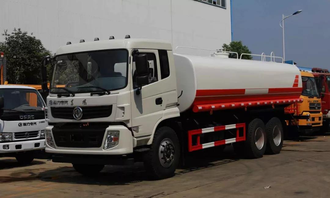 博亿堂官网洒水车