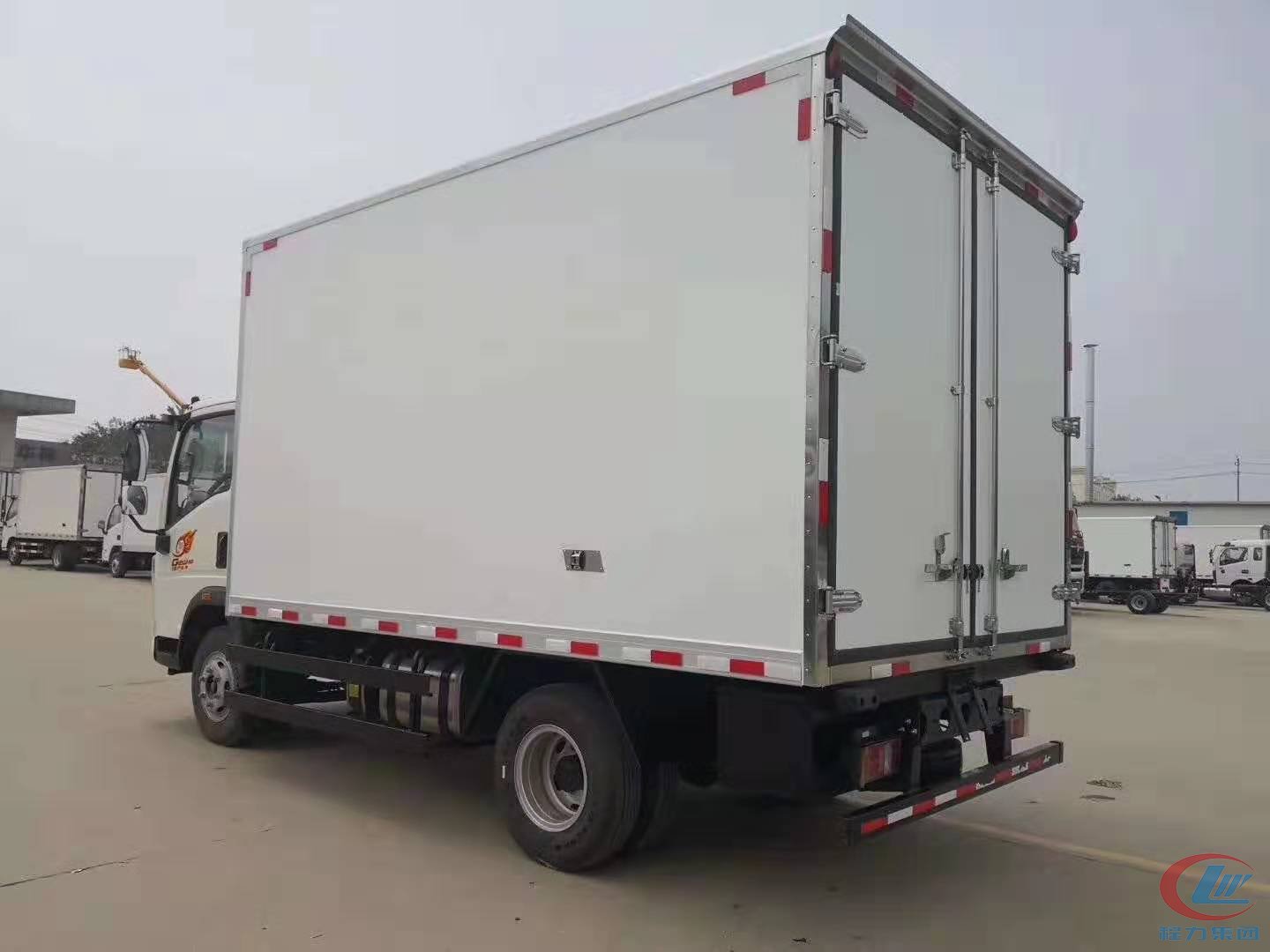 博亿堂官网威牌重汽冷藏车报价