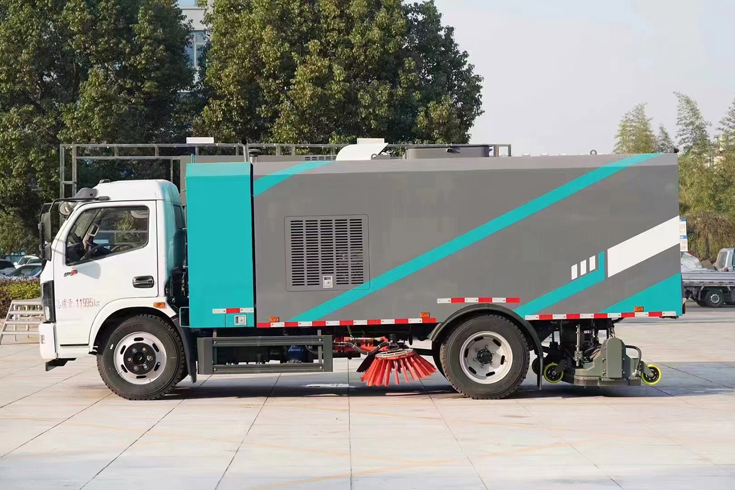 博亿堂官网东风干湿两用吸尘车